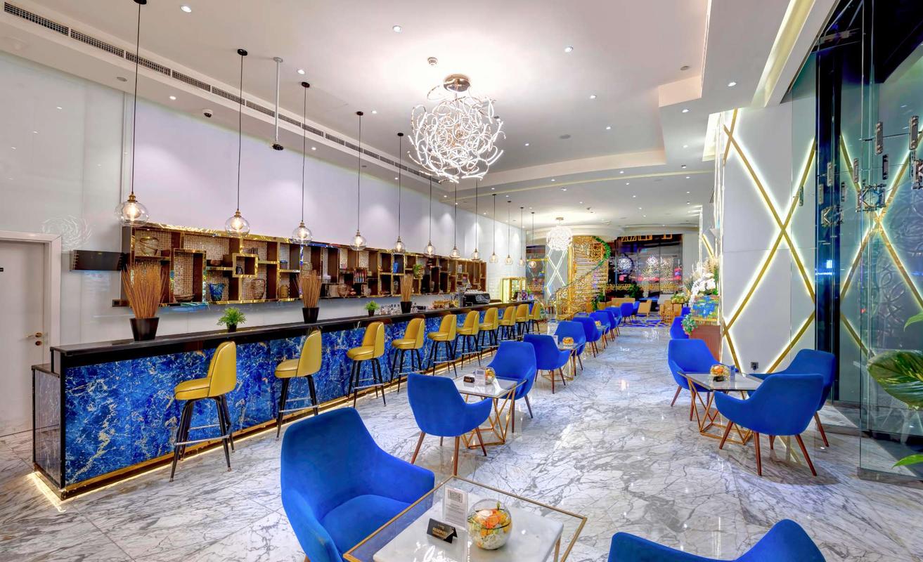 Le Veyron Café  Gevora Hotel Dubai Le Veyron Café  Gevora Hotel Dubai