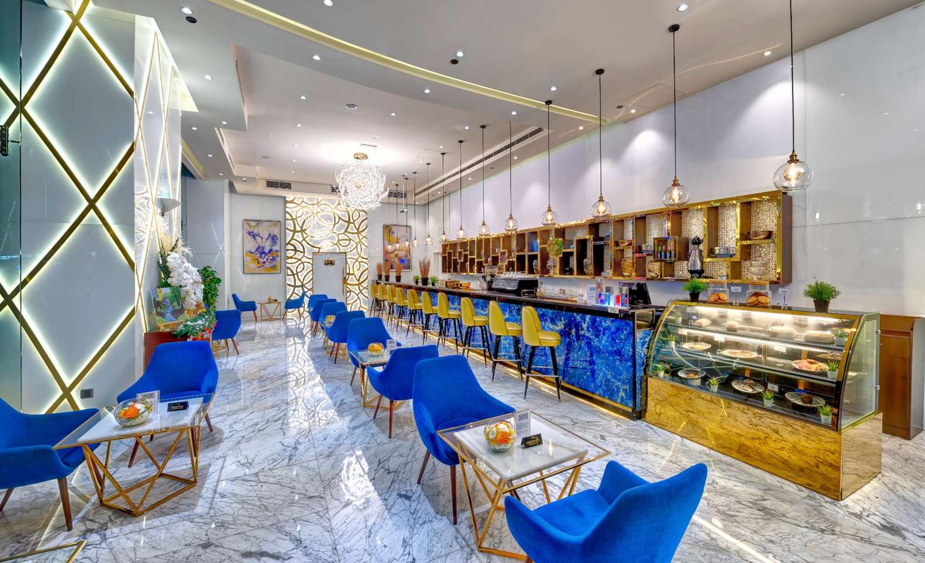 Le Veyron Café  Gevora Hotel Dubai Le Veyron Café  Gevora Hotel Dubai