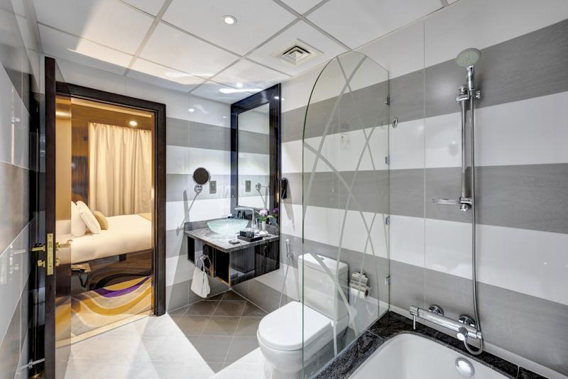 None  Gevora Hotel Dubai