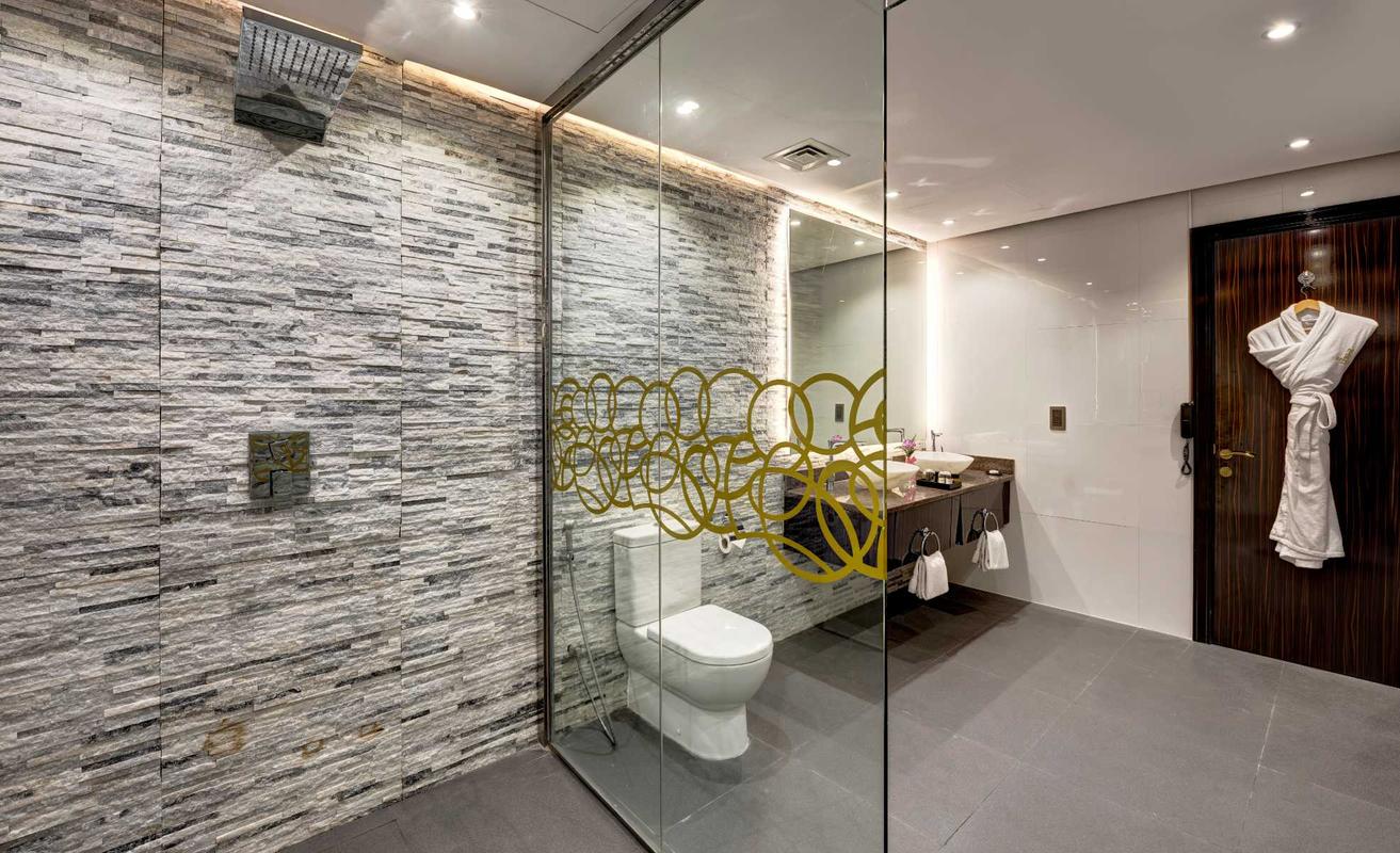 5 Bedroom Penthouse Suite - 360 Panoramic Sea and Burj Views - Top Floor (72nd)  Gevora Hotel Dubai 5 Bedroom Penthouse Suite - 360 Panoramic Sea and Burj Views - Top Floor (72nd)  Gevora Hotel Dubai